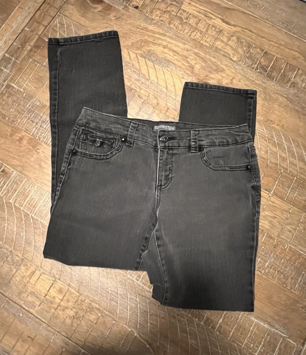 Covington Women’s Faded Black Jeans Size 6P Petite Pants Skinny Closet Staple